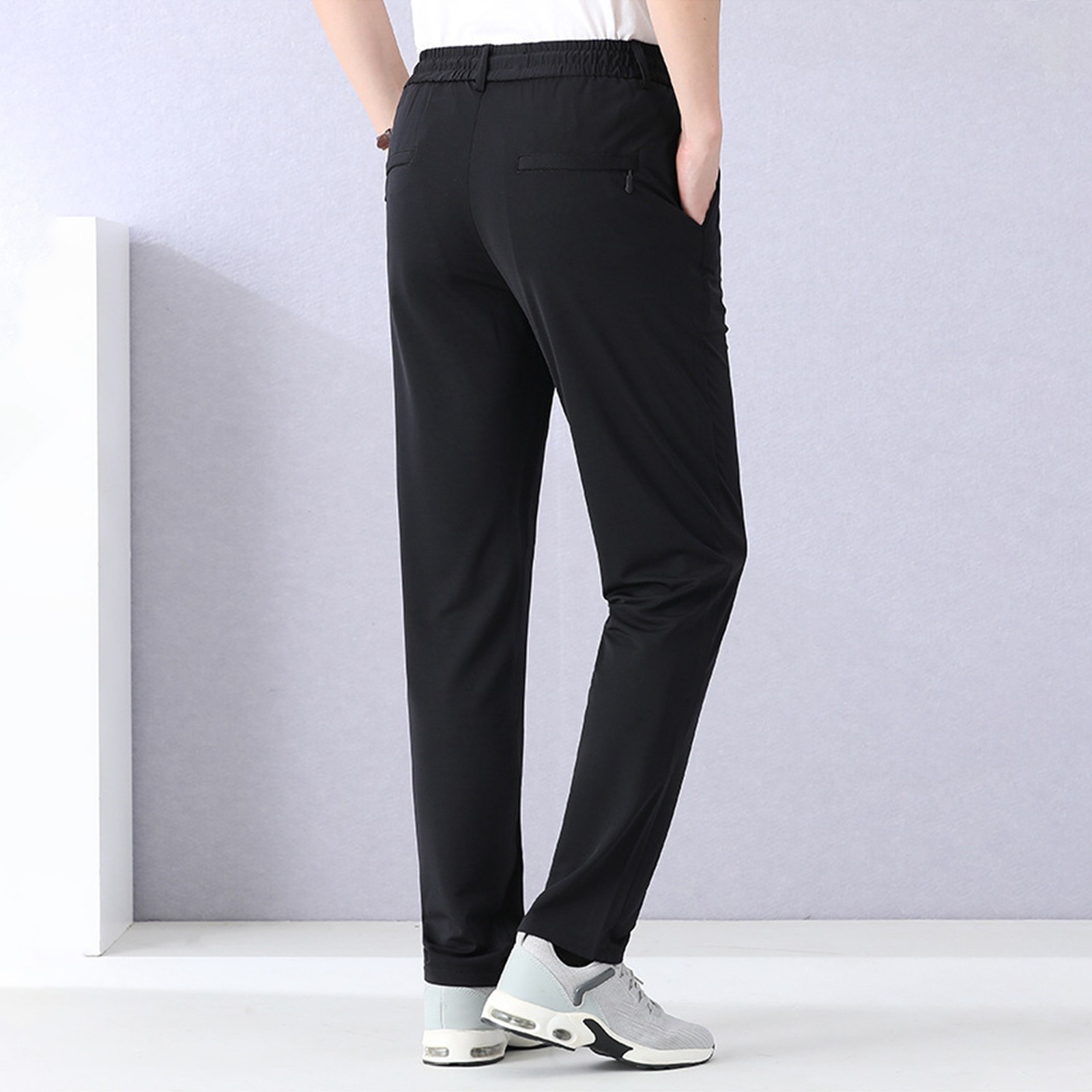 thumbnail image 4 of Pantalones de chándal de seda hielo para hombre - Pantalones deportivos holgados con bolsillos - Tejido de poliéster, cintura elástica, cintura alta, adecuados para el gimnasio y el uso diario, 4 of 4